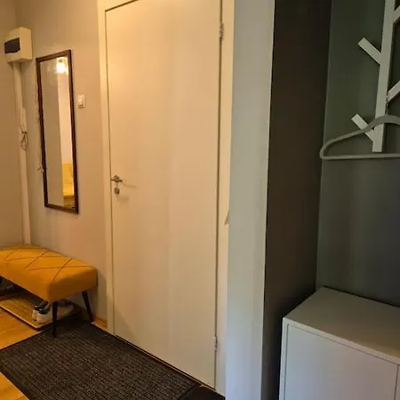 Lägenhet Yellow Cozy